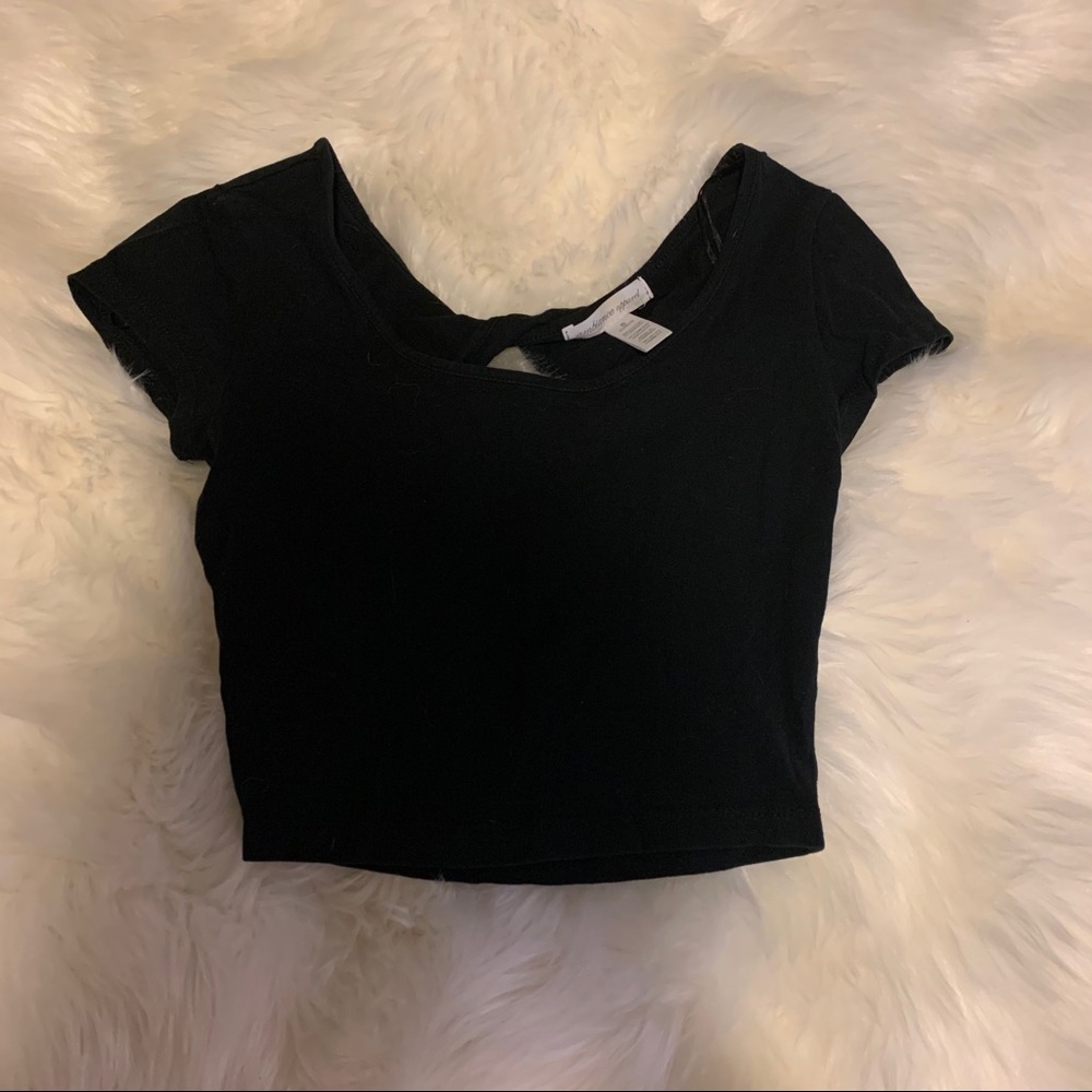 Black crop top